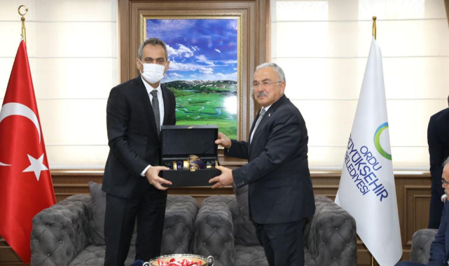 Milli Eğitim Bakanı Mahmut Özer, Başkan Güler’i ziyaret etti