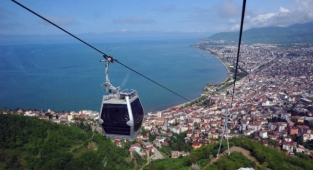 Teleferik hizmete açıldı