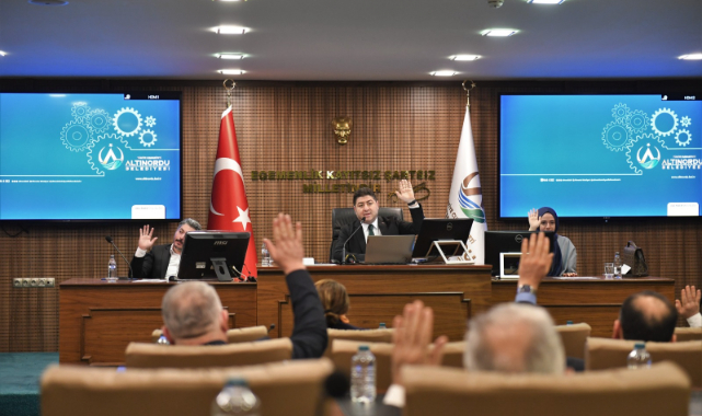 Aşkın Tören: Altınordu 2022 yılında yatırımla büyüyecek