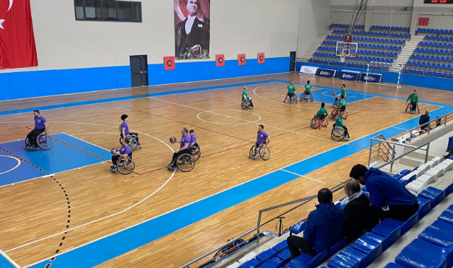 Engelsizler Ordusu deplasmanda galip
