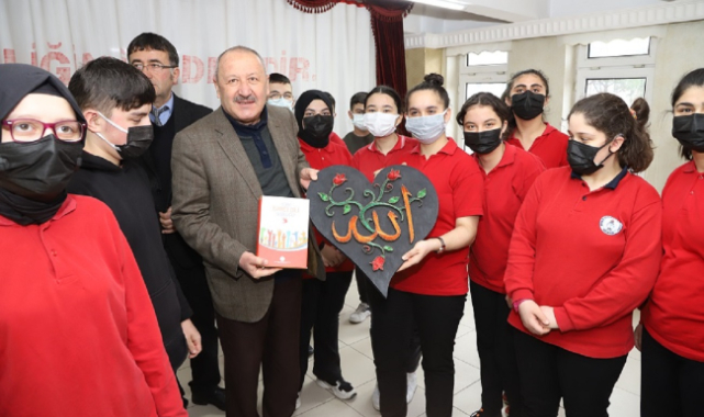 Ordu'da işitme engelli öğrenciler unutulmadı