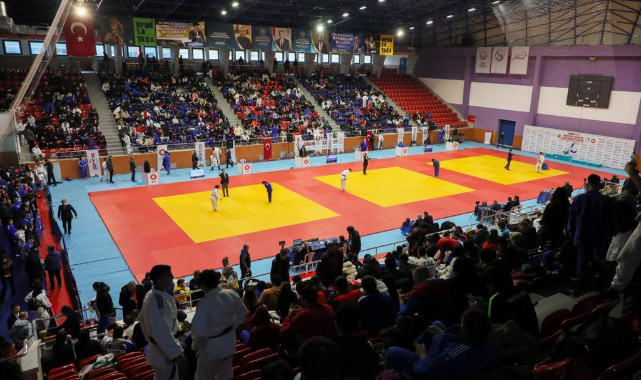 Spor Toto Gençler Türkiye Judo Şampiyonası Ordu'da başladı