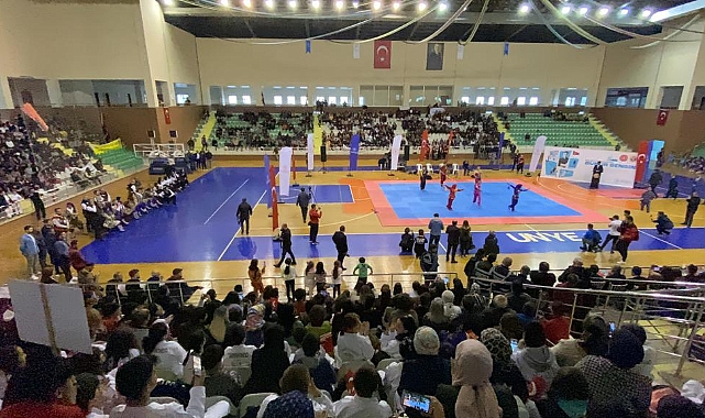 19 Mayıs Atatürk’ü Anma, Gençlik ve Spor Bayramı Coşkuyla Kutlandı