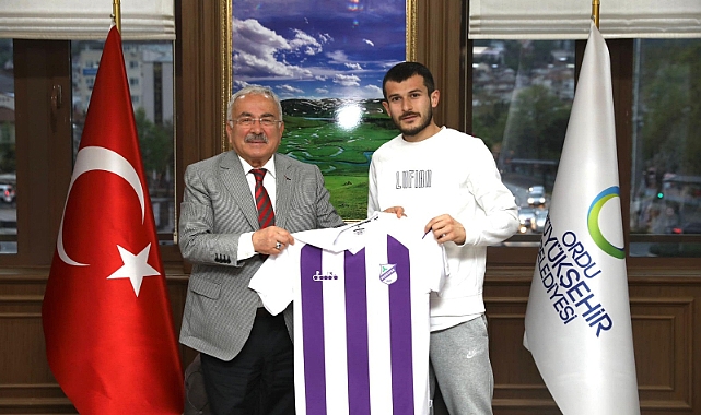 Spor Camiası Başkan Güler'in yanında