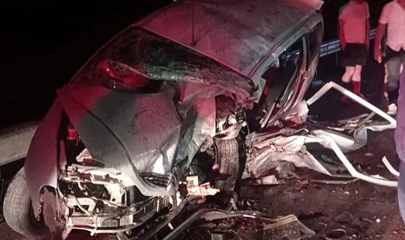 52 plakalı araç Boyabat'ta katliam gibi kazaya karıştı! 4 ölü