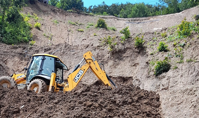 Büyükşehir sel yaralarını sarıyor