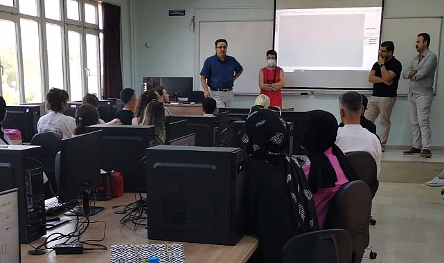 GAÜN’de halı tasarımı eğitimi