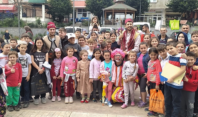 “Kedi ile Palyaço” oyunu Ordu'da tiyatro izlemeyen çocuk bırakmadı
