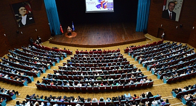 Uşak Üniversitesi'nde yeni öğreciler yönelik "oryantasyon" eğitimleri başladı