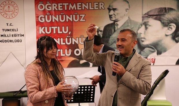 Vali Sonel Ordu'ya yeni atanan öğretmenleri kutladı