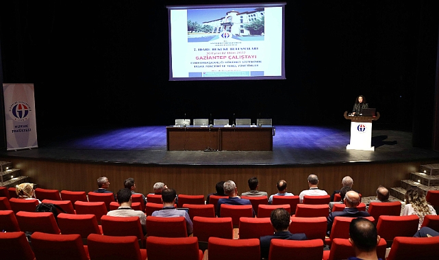 İdare hukuku buluşmalarının yedincisi GAÜN'de yapıldı