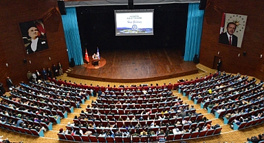 Uşak Üniversitesi Akademik Yıl  Açılış Töreni yapıldı