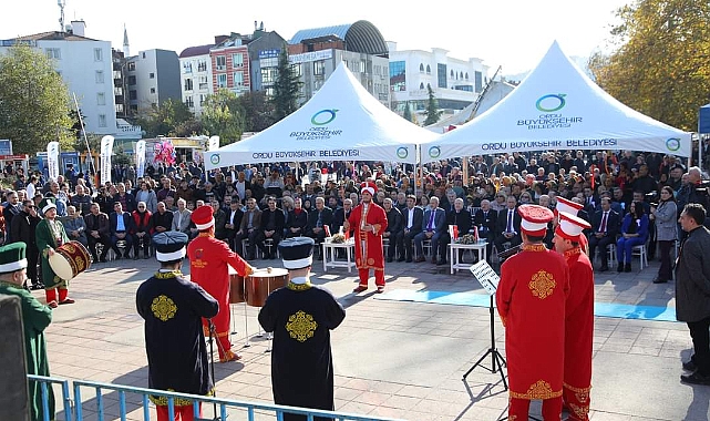 Fatsa Hamsi Festivalinde 10 ton hamsi tüketildi