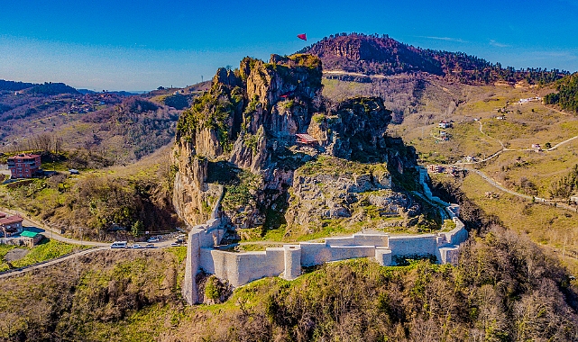 Ünye Kalesi 2023'te turizme açılıyor