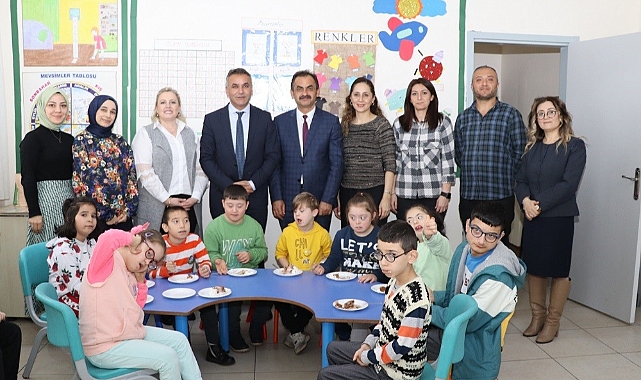 Özel güne anlamlı ziyaret