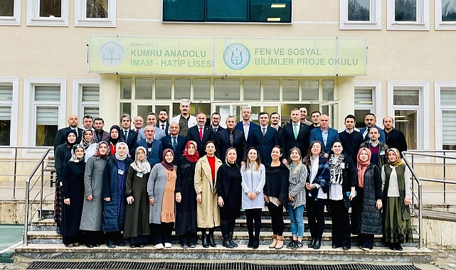 Vali Sonel Kumru İlçesinde temaslarda bulundu