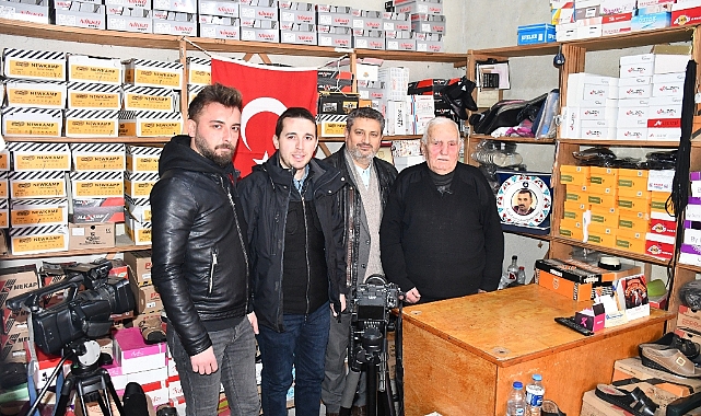 85 yaşında sabah 7’de dükkânını açıyor