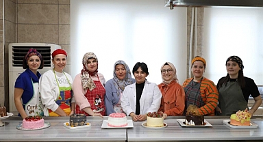 Pastalar Ordulu kadınların elnde şekilleniyor