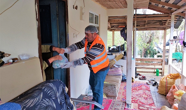 Altınordu Belediyesi iftar'da 10 Bin sıcak yemek dağıtıyor