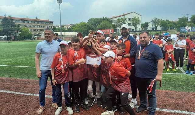 Korgan Ortaokulu Beyzbol Takımı Türkiye 3'cüsü oldu