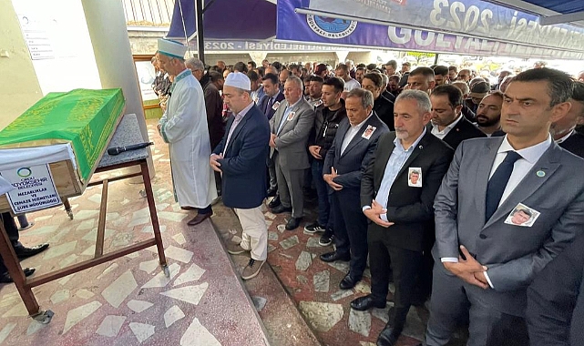 Siyasi kavgada hayatnı kaybeden Erhan Kurt toprağa verildi