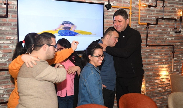 Tören ailesi, özel çocuklar ve anneleriyle buluştu