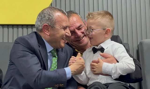 Vali babadan Demir'e sürpriz