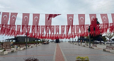 Ordu’da yer gök kırmızı beyaz