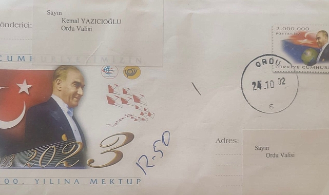 Yüzüncü yıla mektup Vali Erol'a teslim edildi