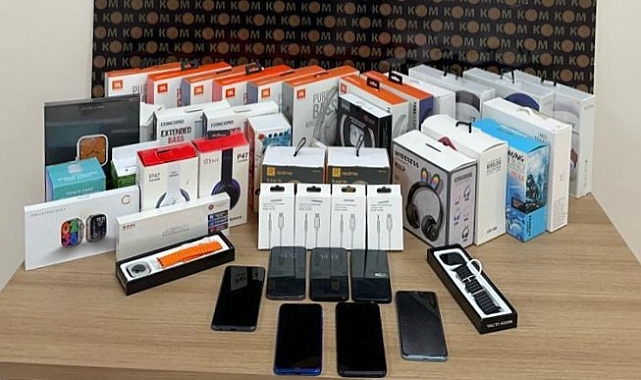 Altınordu'da kaçak telefon ve aksesuar operasyonu