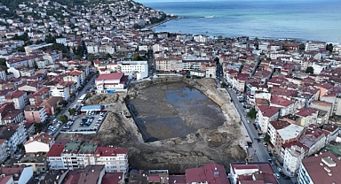 Millet Bahçesine 2 katlı 2000 araçlık otopark