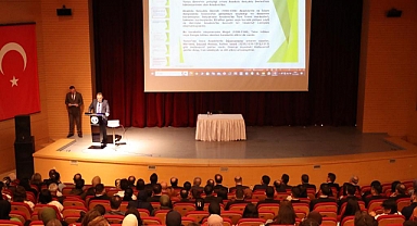 Yunus Emre’nin Hayatı ve Sanatı, konulu konferans düzenlendi
