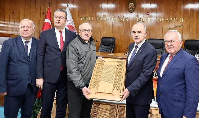 Tarım ve Orman Bakanlığından arıcılara malzeme desteği 