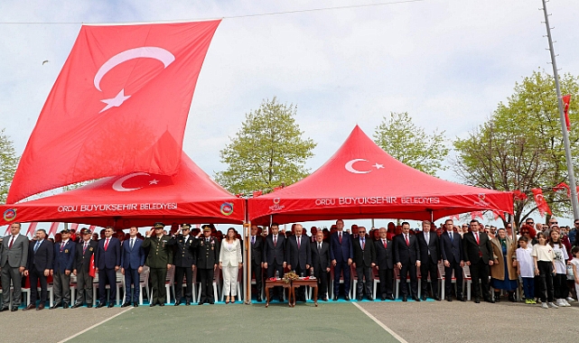 23 Nisan Ulusal Egemenlik ve Çocuk Bayramı coşkuyla kutlandı