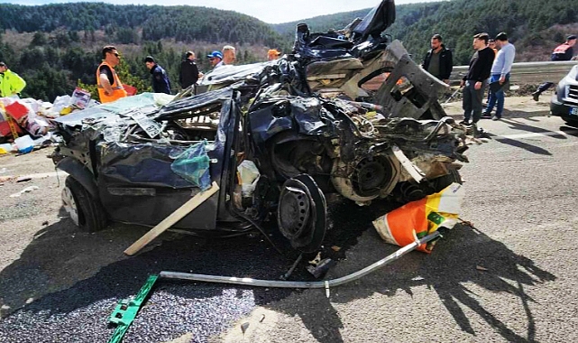 Oy kullanmak için yola çıkan Ordulu aileden 4 kişi trafik kazasında hayatını kaybetti