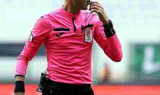 UEFA'dan Türk hakemlerine inceleme
