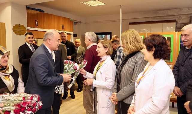 Vali Erol, Altınfındık İlkokulu’ndaki öğretmenleri ziyaret etti