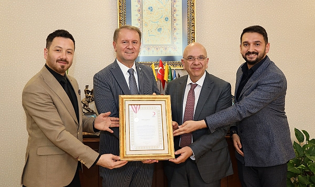 ODÜ'ye Türk Kızılayı'ndan "Kurumsal Kan Bağışçısı" altın madalyası verildi