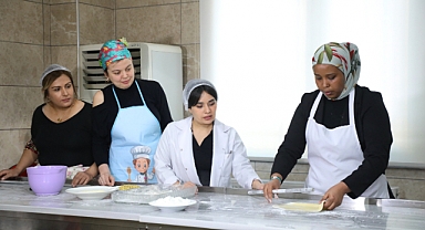 Ordu Üniversitesi’nde okuyan Cibutili öğrenci Türk mutfağını öğreniyor