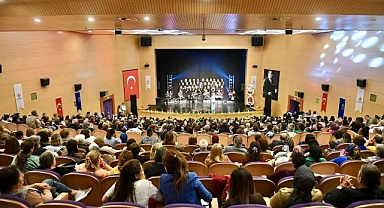 Altınordu'da türküler anneler için söylendi