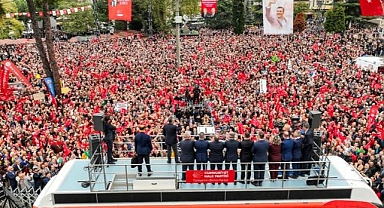 Özgür Özel: "Fındık üreticisini ayağa kaldıracağız" — CHP'nin Ordu mitingi coşkuyla geçti