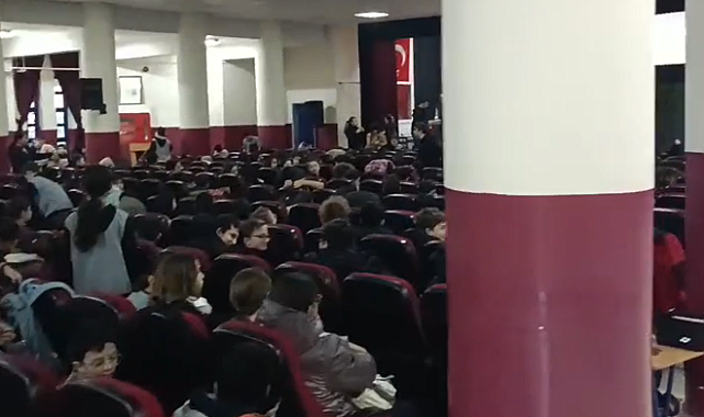 Başöğretmen Ortaokulu su aldı, öğrenciler soğukta bekledi