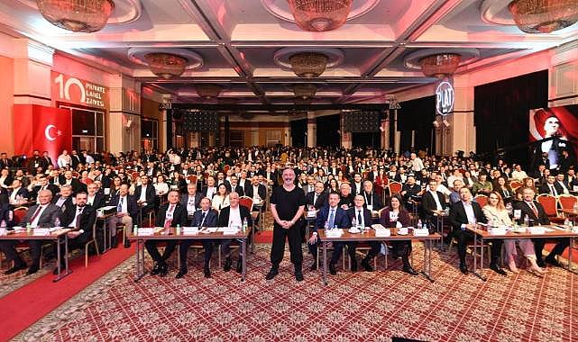 Private Label Zirvesi’nde 10. Yıl Coşkusu: Cem Yılmaz Sahne Aldı, Sektör Geleceği Konuştu