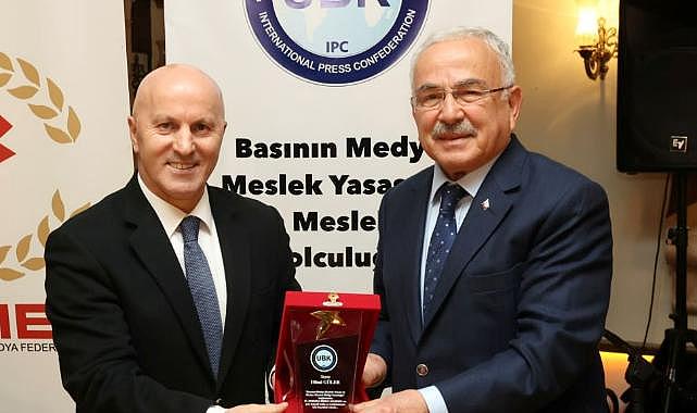 Başkan Güler’e “Yılın Vizyoner Devlet Adamı Ve Yerel Yönetici Onur Ödülü” verildi