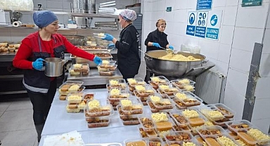 Aşevinden Her Gün 1000 Yemek