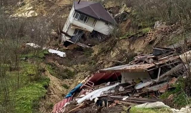 Fatsa'da heyelan: Evler zarar gördü