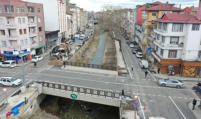 Yeniden yapılan köprü hizmete sunuldu