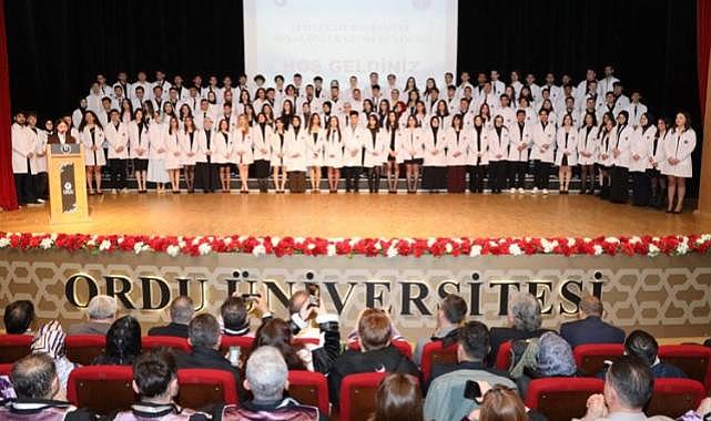 ODÜ'de Tıp Bayramı kutlandı, öğrenciler Beyaz Önlük giydi