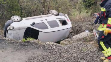 Akpınar’da İki Araç Çarpıştı: 3 Yaralı