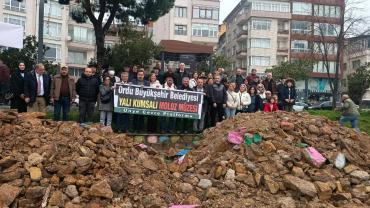 Ünye'de "Moloz" Tepkisi
